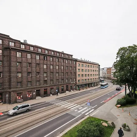 Luxurious Centre Flat Near Freedom Square